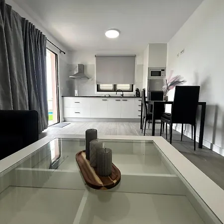 Con Encanto Y Vistas Panoramicas, Stevier